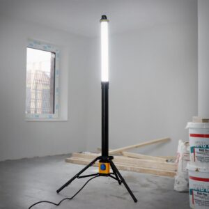 Baustellenlampe mit Steckdosen und Stativ 118-178cm 55W