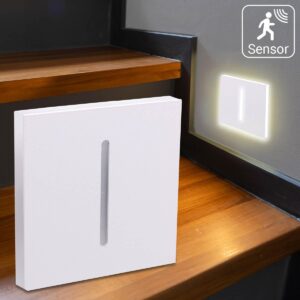 Treppenstufenbeleuchtung mit Bewegungssensor – eckig weiß, CCT einstellbar, Lichtaustritt Fokus
