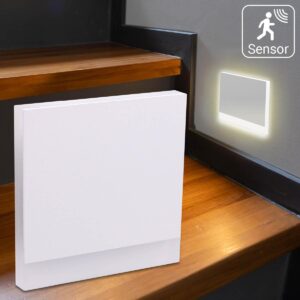 Treppenstufenbeleuchtung mit Bewegungssensor – eckig weiß, CCT einstellbar, Lichtaustritt Orbis